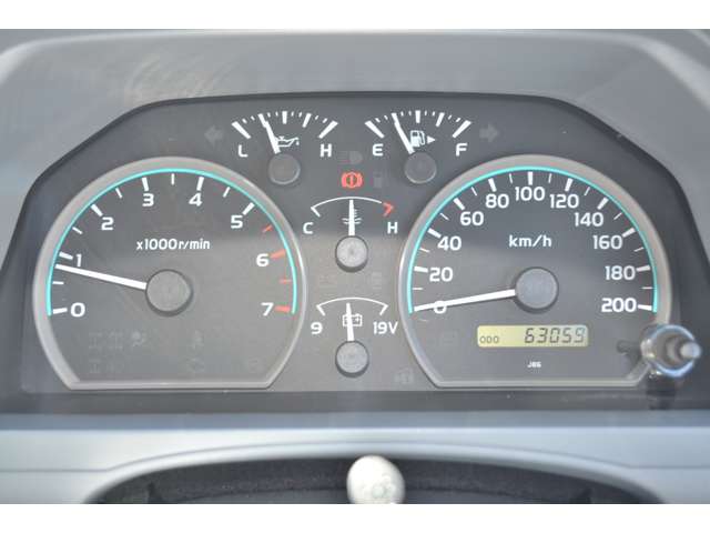 トヨタ ランドクルーザー70 4.0 4WD 30thアニバーサリー デフロック 寒冷地仕様 山梨県の詳細画像 その16