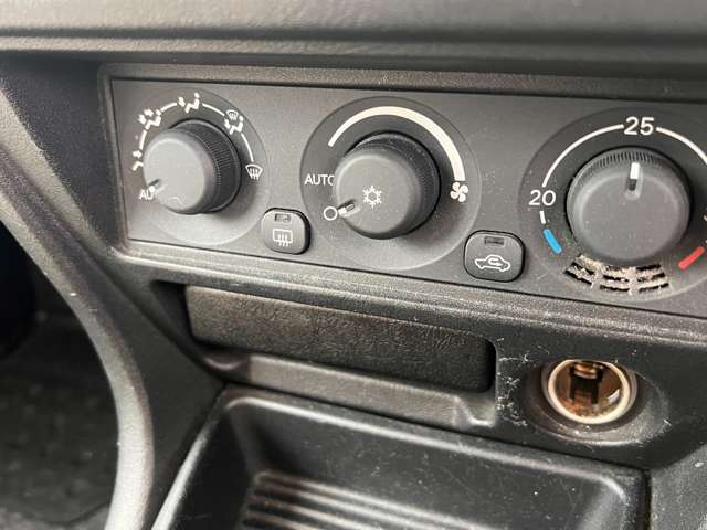 三菱 パジェロイオ 1.8 アクティブフィールドエディション 4WD ETC 社外ナビ 地デジ 夏冬タイヤ 北海道の詳細画像 その16