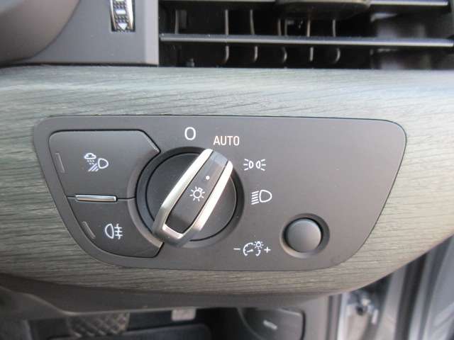 アウディ A4オールロードクワトロ 2.0 4WD マトリクスLEDライト・1オーナー・禁煙車 福岡県の詳細画像 その10
