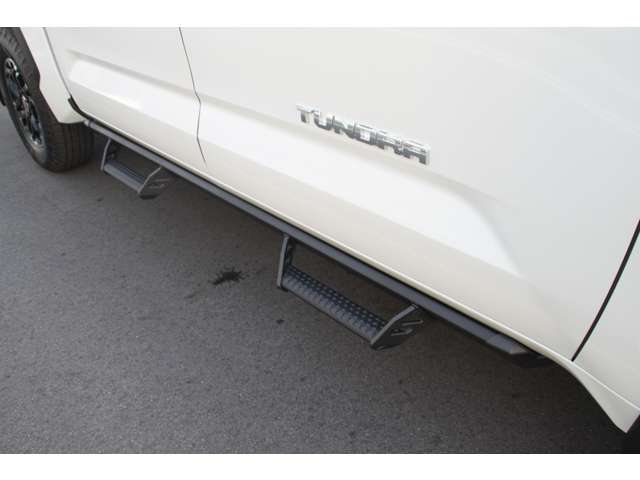 米国トヨタ タンドラ クルーマックス LIMITED 3.5LV6 4WD TRD OFF-ROAD パノラマルーフ 14inモニター 愛知県の詳細画像 その14