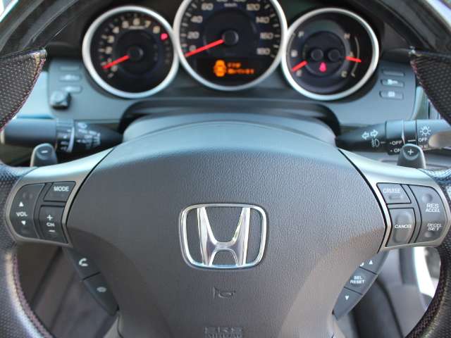 2011 Honda Legend – thumbnail 29