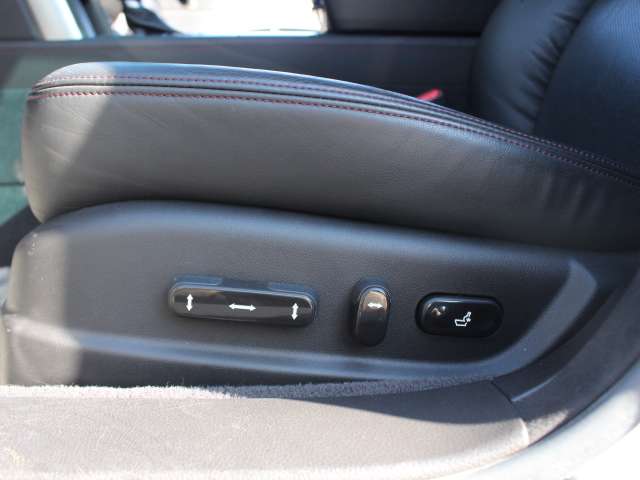 2011 Honda Legend – thumbnail 35