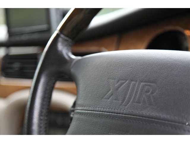 ジャガー XJ XJR 4.0 スーパーチャージド V8 最終型右ハンドル 埼玉県の詳細画像 その15