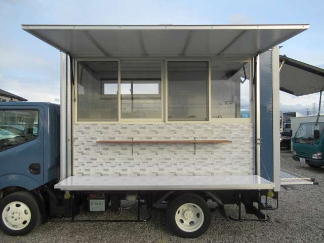 日産 アトラス 2.0 フルスーパーロー キッチンカー 移動販売車 フードトラック 愛知県の詳細画像 その14