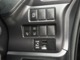 運転席周りのスイッチ類です。電動スライドドアのスイッチや安全機能等のスイッチがあります。