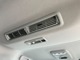 室内空間が広いお車なのでシーリングファンが標準装備されています。室内の空気を循環させて早く快適な温度になるようにしています。