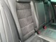 後部座席もP-Zeroのタイヤパターンを模した独特な柄が採用されています。