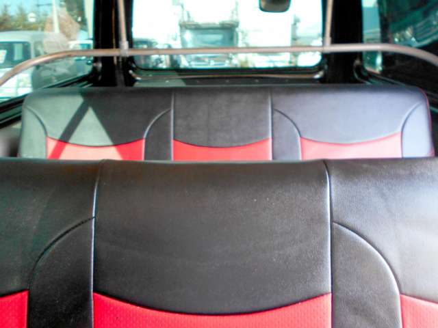 2009 Toyota Regius Ace – thumbnail 44