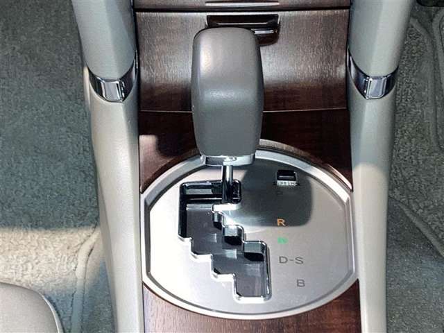 トヨタ プレミオ 1.8 X Lパッケージ 4WD スマートキー TV ナビ パワステ CD 北海道の詳細画像 その16
