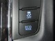 燃費が気になるときはエコモードスイッチ。エアコンなどを抑制し、燃費向上に。