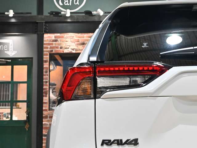 トヨタ RAV4 2.5 ハイブリッド アドベンチャー オフロード パッケージII E-Four 4WD ACCイージアップ1.5 レイズ17AW 大阪府の詳細画像 その18