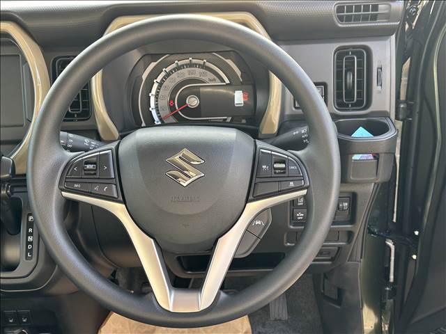自社にレッカー車１０台以上完備！！事故や故障などで、お車で自走できなくなった時には、すぐにご連絡をください！２４時間３６５日対応しております！