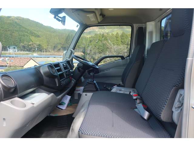日野自動車 デュトロ 3.5t セルフローダー 鹿児島県の詳細画像 その15
