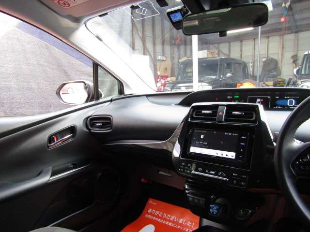 トヨタ プリウス 1.8 S E-Four 4WD 新品エアロ新品BKエディションデイライト 広島県の詳細画像 その18