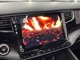 モニターの映像も驚きのクリアさです。リラックスモードでは車内のモニターが暖炉の炎やオーロラ、地球、水平線などムードを高めてくれます。