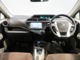 インパネはドライバーが運転しやすいように走行中の目線の動きを抑えた作りをしているそう。ドライバーの手が届きやすい位置に配置されたボタン関連もポイントです。運転に集中できる機能的なデザインが魅力的！