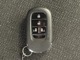 【スマートキー】キーをポケットやバックに入れたまま車のドアの解錠・施錠、エンジンのON/OFFが行えるキーのことです。