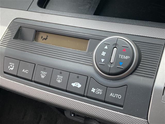 ◆オートエアコン◆車内温度を感知して自動で温度調整をしてくれるのでいつでも快適な車内空間を創り上げます！