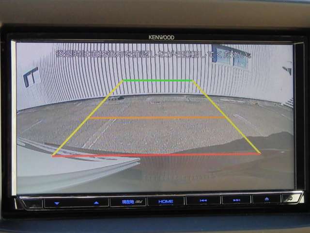 ≪バックカメラ≫ 運転が苦手な方でも、カメラで死角を補うことで安心して駐車できます。 リアパーキングセンサー（超音波センサー）と併用することでさらに安心して駐車することができます★