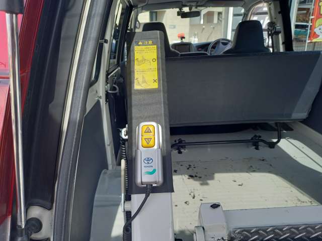 トヨタ タウンエースバン 1.8 DX 低床 ハイルーフ リフト付バン 燃料ポンプ交換済み 熊本県の詳細画像 その6