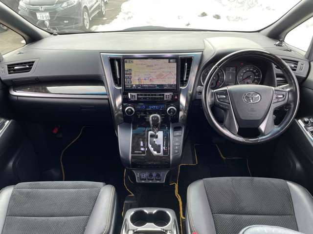 トヨタ ヴェルファイア 2.5 Z Aエディション ゴールデンアイズ 4WD 寒冷地仕様 TRDエアロ/マフラー レイズ10AW 北海道の詳細画像 その2