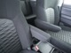前席折り畳み式のアームレスト！長時間ドライブの際にも、腕を休めながらの運転を楽しむことが出来ます！