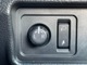 【電動格納ミラー】運転席のスイッチで、ドアミラーの開閉や角度の調整ができます。