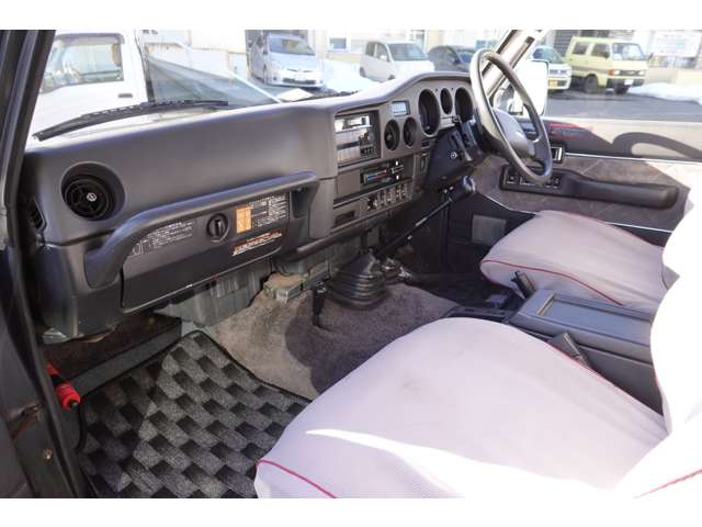 トヨタ ランドクルーザー60 4.0 VX ハイルーフ ディーゼルターボ 4WD ディーゼルターボ 前後デフロック 北海道の詳細画像 その12