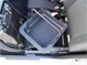 【収納多数】助手席下にちょっとした小物や洗車道具を入れて置くのに便利です。洗車用のバケツの代わりにもなるシートアンダーボックスです。