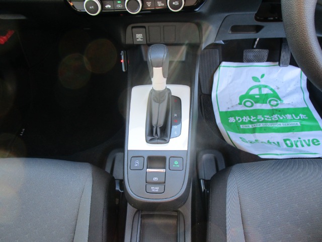ホンダ フィット 1.3 ベーシック 4WD HondaSENSING・障害物センサー・ETC・バッ 北海道の詳細画像 その11