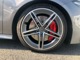 右前タイヤ。スポーティーなデザインで質感の高いAMG19インチ５ツインアルミホイール。