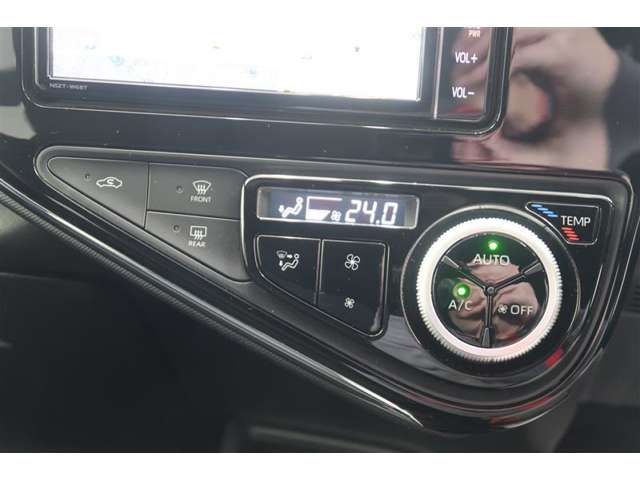 トヨタ アクア 1.5 S スタイルブラック フルセグ・パノラマモニタ・ETC・Bluetooth 富山県の詳細画像 その10
