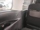 サードシートから助手席側スライドドアをボタン一つで開閉可能。