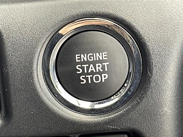 【スマートキー＆プッシュスタート】☆鍵を挿さずにポケットに入れたまま鍵の開閉、エンジンの始動まで行えます。