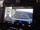 パノラミックビューモニター付きです。車両を上から見たような映像をディスプレイオーディオ画面に表示、運転席からの目線だけでは見にくい、車両周辺の状況をリアルタイムでしっかり確認できます。