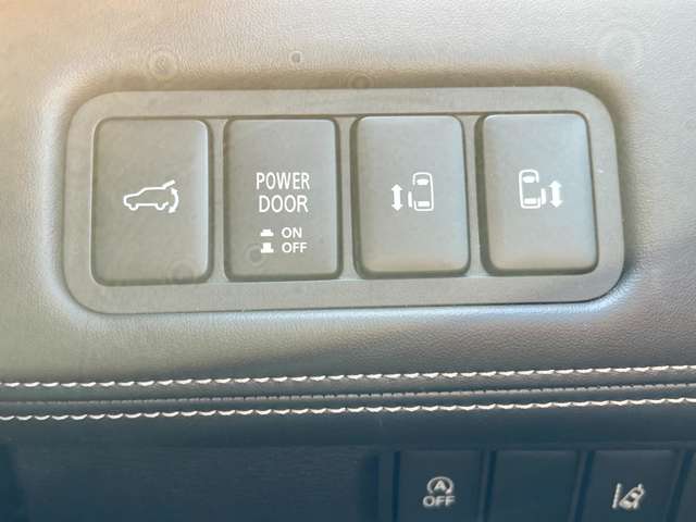 三菱 デリカD：5 2.2 シャモニー 電動サイドステップ装着車 ディーゼルターボ 4WD オーバーフェンダー リアモニター取付PKG 北海道の詳細画像 その12