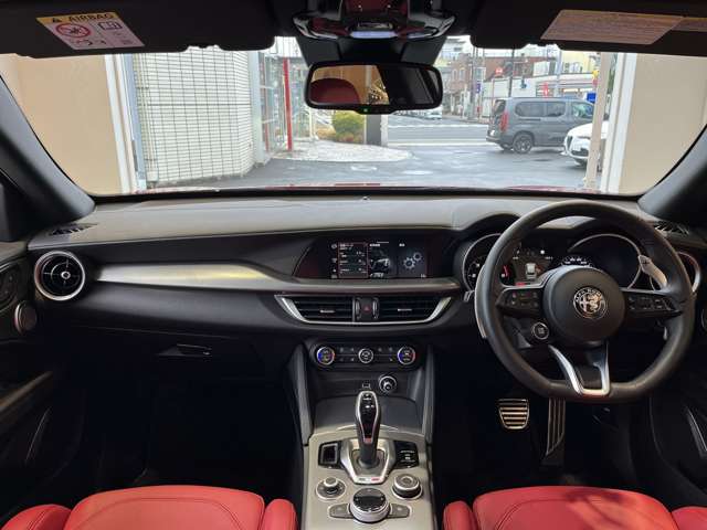 アルファ ロメオ ステルヴィオ 2.2 ターボ ディーゼル Q4 ヴェローチェ 4WD ACC 赤革シート 純正ナビ Carplay 東京都の詳細画像 その4