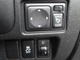 運転席右下のボタンになります。ドアミラー格納SW・横滑り防止等の様々なボタンが御座います。