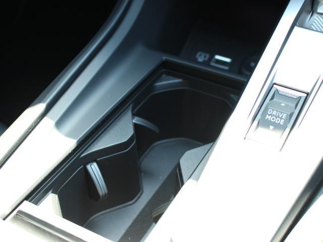 プジョー 308 GT ブルーHDi ディーゼルターボ 新車保証継承 純正ナビ ドラレコ ETC 東京都の詳細画像 その10