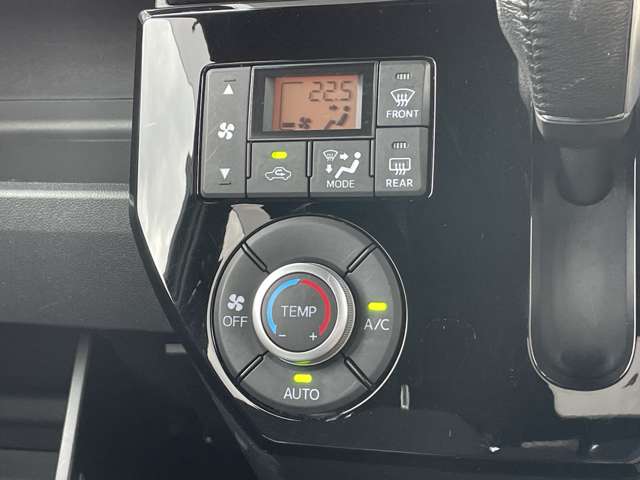 【オートエアコン】 設定した温度まで自動で調整♪上手に使えば燃費に貢献！