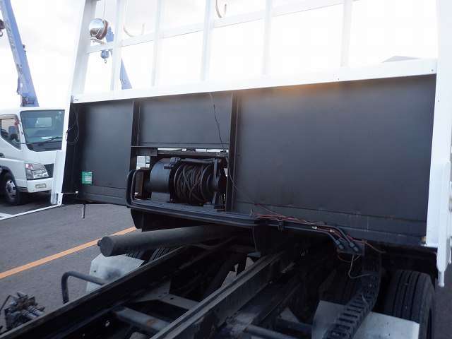 いすゞ エルフ ワイド超ロング 花見台 一般型 セフティーローダーウィンチ 開閉式アオリ 茨城県の詳細画像 その9