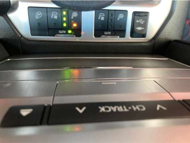 トヨタ ランドクルーザー200 4.6 ZX 4WD サンルーフ・シートステアリングヒーター付 北海道の詳細画像 その20