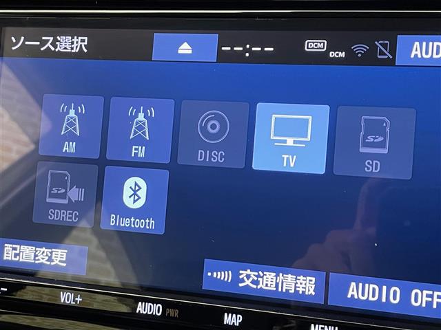 トヨタ プリウス 1.8 A プレミアム E-Four 4WD レザーシート/パーキングアシスト/AC100V 岩手県の詳細画像 その12