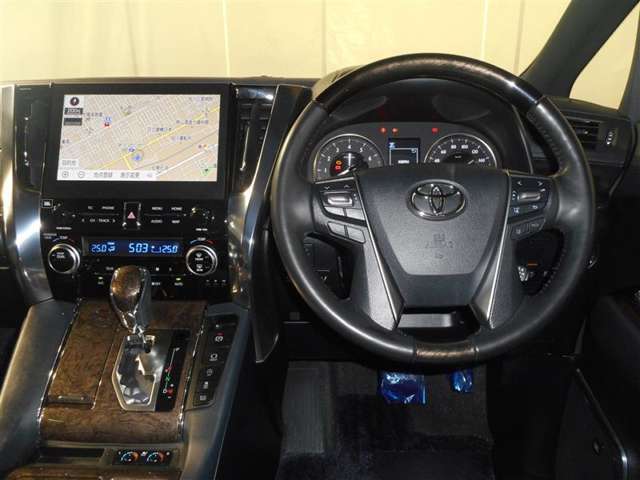 トヨタ アルファード 3.5 エグゼクティブ ラウンジ S 4WD フルエアロ・ツインムーンルーフ装備 北海道の詳細画像 その17