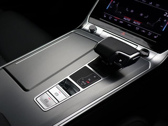 Audi正規ディーラーが高品質をお約束。高度な訓練・教育を受けたAudi専任メカニックが、100項目にもおよぶ精密な点検を実施。すべてクリアしたAudi車だけ、あなたのお手元に届けられるのです