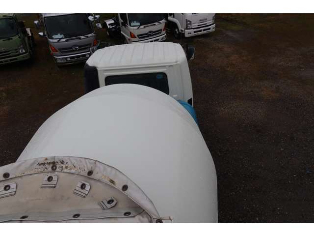 三菱ふそう ファイター 増トン ミキサー車 積載7780Kg カヤバ製 茨城県の詳細画像 その16