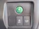 エコ運転を支援するＥＣＯＮスイッチ、ＶＳＡ（横滑り防止）、ＣＴＢＡ（衝突被害軽減ブレーキ）の各スイッチ。