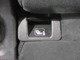後部座席はISOFIX基準適合チャイルドシート固定装置が装備されておりますので、取り外しが簡単に出来ます。