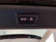 【電動トランク】ボタン一つでトランクの開閉が可能です。リモコンキーでの操作もできます。