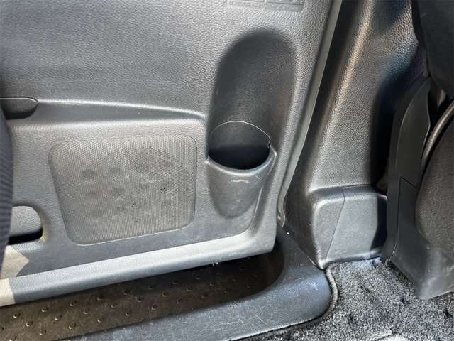 2009 Nissan Serena – thumbnail 44